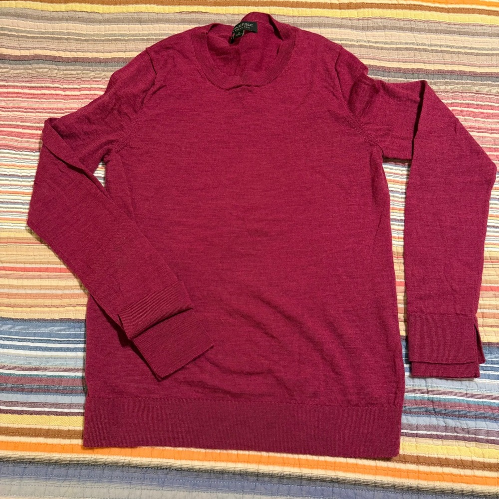 Banana Republic Women Small 100% Merino Wool Crewneck Sweater Berry Pink Magenta